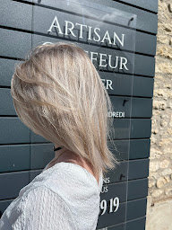 Photo n°5 de Morena Coiffure à Roche-lez-Beaupré (Salon de coiffure)