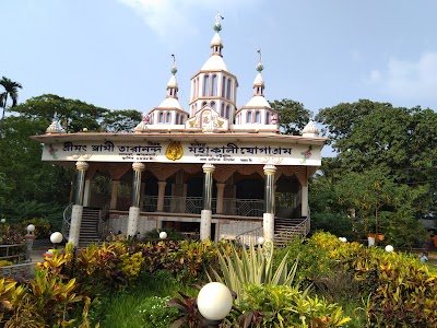 Photos of Srimad Shawmi Taranandha Mohakali Yogaahsrom