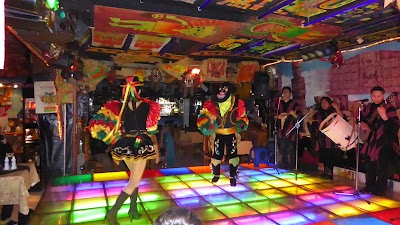 Photos of Pe&ntilde;a Huari