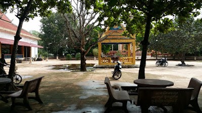 Photos of Angphnomtouch Pagoda