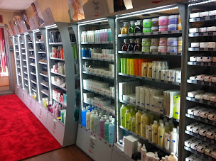 Photo n°2 de PROSHOPPING City à Laval (Magasin de produits de beauté)