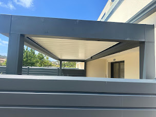 Photo n°4 de Monsieur Store Ajaccio - SAS Stores Deco à Sarrola-Carcopino (Fournisseur de fenêtres)