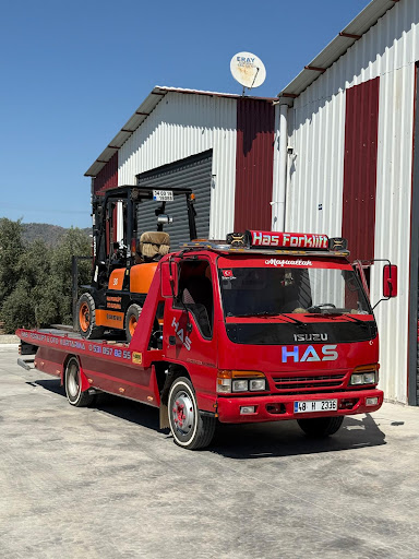 Has Forklift