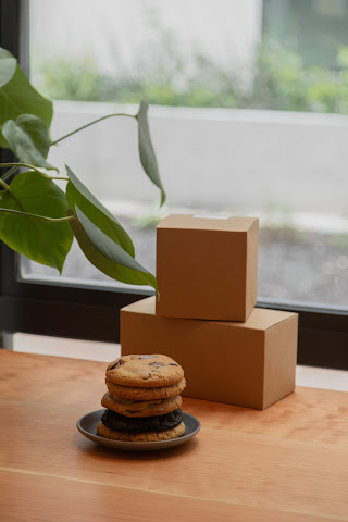 christine’s by null