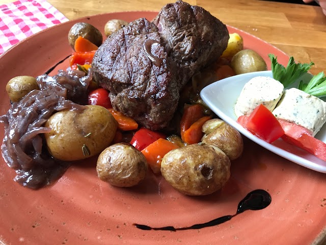 Bahnhof Cues - Das Brauhaus