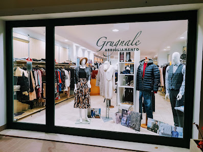 Grugnale Abbigliamento Viale Italia, 127, 65010 Collecorvino PE, Italia