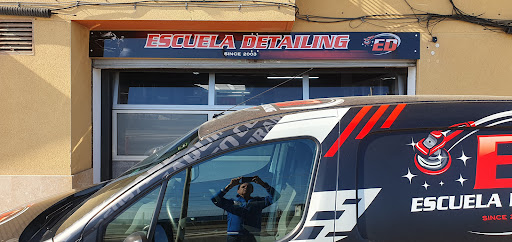 Escuela Detailing España - Centro de formación profesional de Detailing - Thumbnail