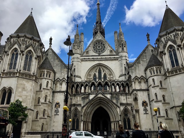 The Royal Courts of Justice (M)