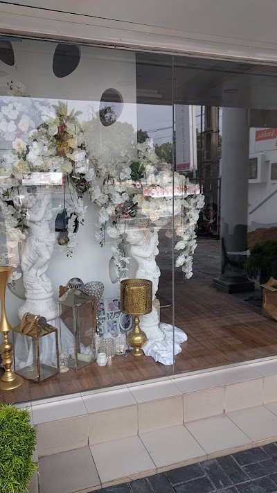 Photos of Kandian Floral Edge
