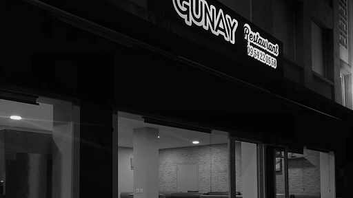Photo 2 - Burger Artisan