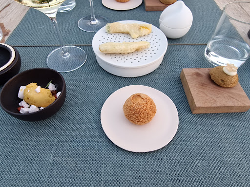 Osteriia - Visual