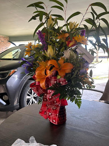 PETALS AND MORE FLORIST LLC
