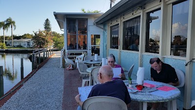 Photos of Myakka River Oyster Bar