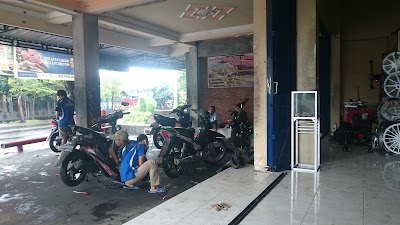 Photos of Zun Motor Sekarteja