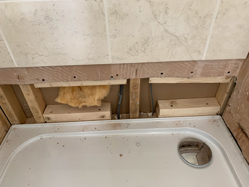 Golding's plumbing - Thumbnail