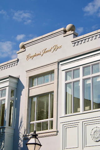 Croghan's Jewel Box by null