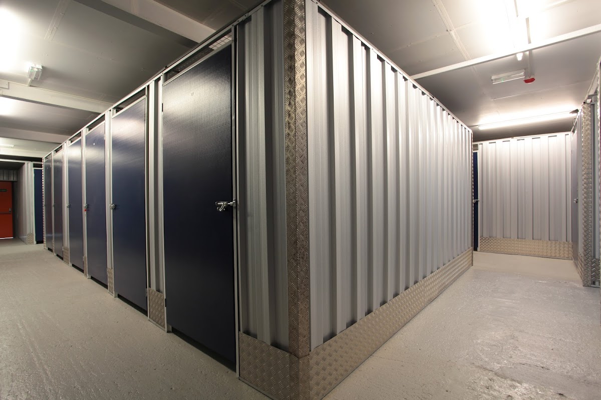 Terry Lunt Self Store | Liverpool