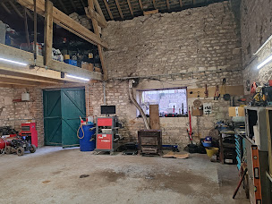 Photo n°12 de Garage Tiomich à Lappion (Garage automobile)