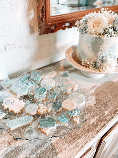 Pretty Pineapple Bakery - Visual