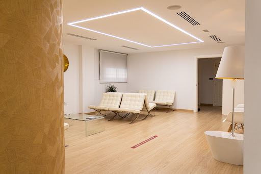 CLINICA DENTAL MENDOZA ARNAU - Thumbnail