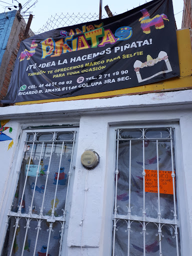 Sandy piñatas SLP - Mexico