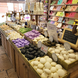 Photo n°20 de Savonnerie de Gréoux à Gréoux-les-Bains (Magasin de cosmétiques)