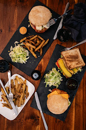 Photo n°9 de Les Snackeurs - French burgers and co à Castelnaudary (Traiteur)