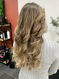 Photo n°15 de ml'o creation coiffure à Mont-Bonvillers (Salon de coiffure)