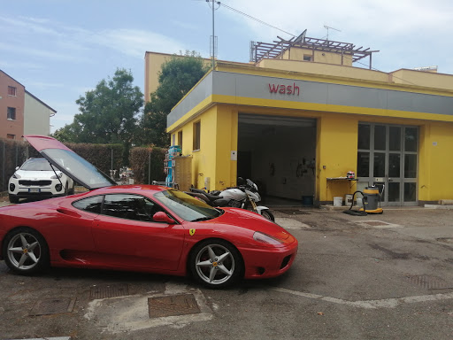 Autolavaggio Fabio sas Eni
