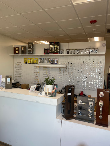 Flatirons Locksmiths - Visual