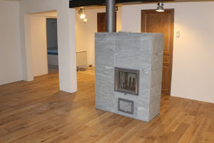 Photo n°14 de Les cheminées du Mézenc à Freycenet-la-Tour (Ramoneur)