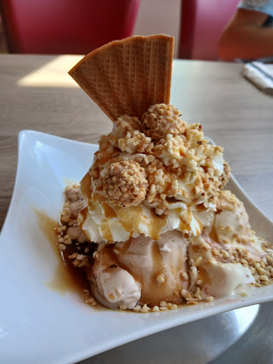 La Luna Eiscafe - Thumbnail