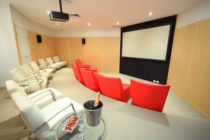 Oceans Mooloolaba Beach by null