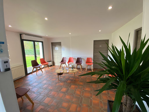 Photo de Maison médicale du cyprès à Sains-en-Amiénois (80680)