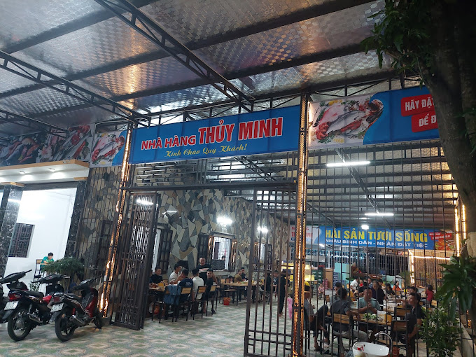 Chợ Hưng Tiến