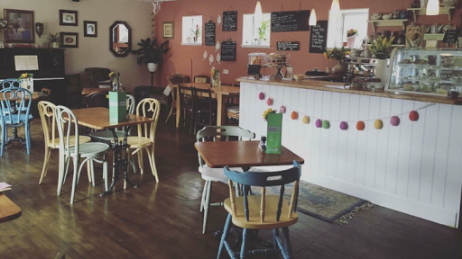 Cafe Eighty2 - Visual