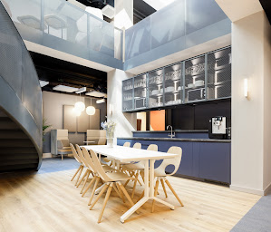 Photo n°6 de Showroom Nowy Styl Paris à Levallois-Perret (Magasin de meubles de bureau)