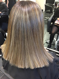 Photo n°20 de Pascal Coste Coiffure à Fenouillet (Salon de coiffure)