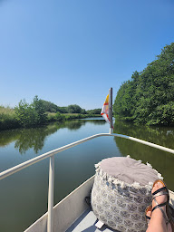 Photo n°4 de L'île au pré sur l'eau à Berlaimont (Agence d'excursions en bateau)