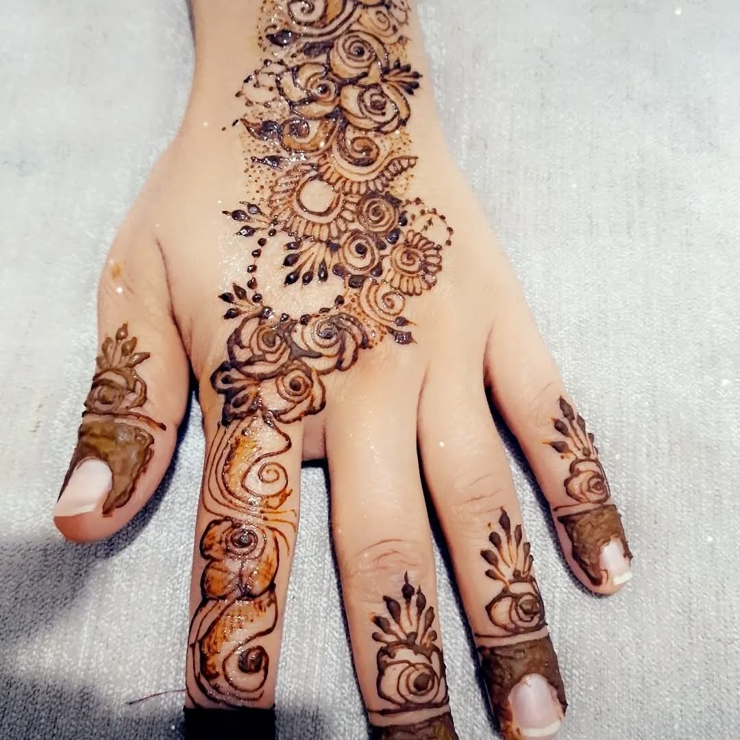 Mahi Henna - Mehndi Artists - photo 1