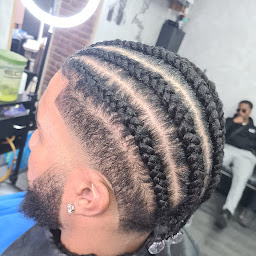 Photo n°20 de Coiffeur hommes, femmes et Barbier Marseille J & J Coiffure à Marseille (Institut de beauté)