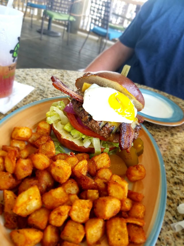 Bill’s By the Beach