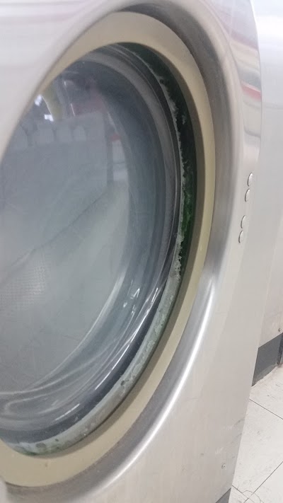 Ti-Dee Laundromat