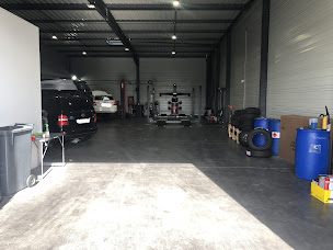 Photo n°19 de Garage Auto Service à Estrablin (Atelier de mécanique automobile)