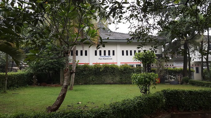 Gedung Serbaguna Puri Flamboyan, Author: Julijanta Gunawan