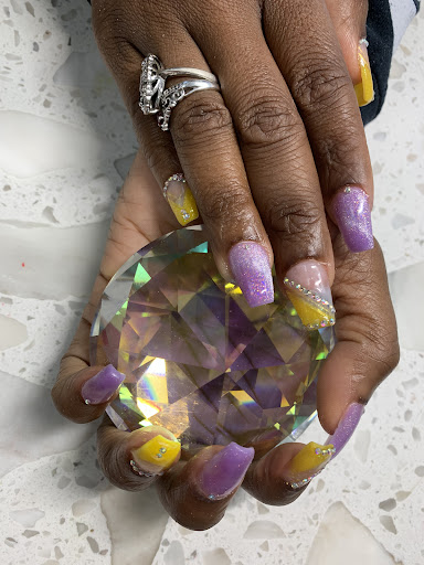 VS nails inc - Visual