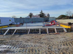 Photo n°2 de STAVA-TP & Le Marchand de Cailloux à Prin-Deyrançon (Fournisseur de sable et de gravier)