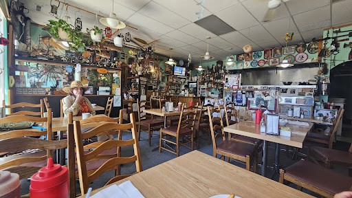 Fil's Cafe - Visual