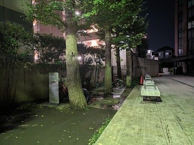 baybike 横浜市中央図書館(No.127)