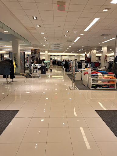 Macy's Men - Visual